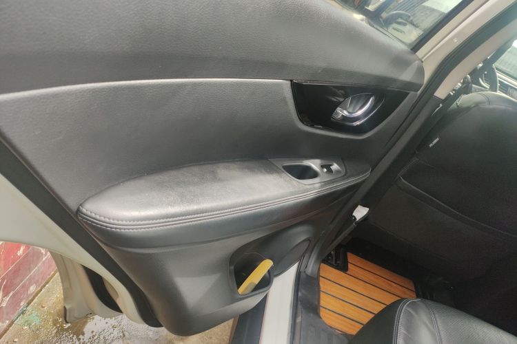 日产 奇骏 2019款 2.0L CVT智联舒适版 2WD中控内饰49