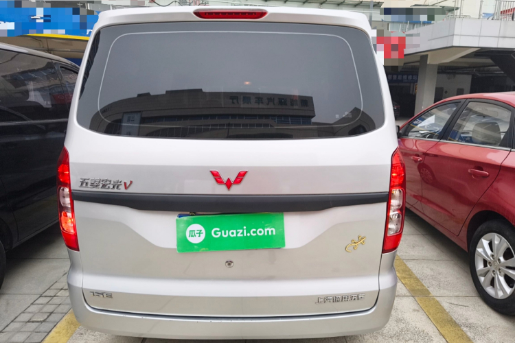 五菱汽车 五菱宏光V 2022款 1.5L劲取版电动助力LAR车身外观6004