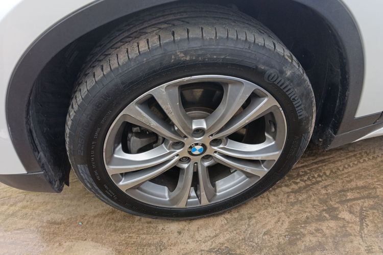 宝马X1 2016款 sDrive20Li 豪华型车身外观6007