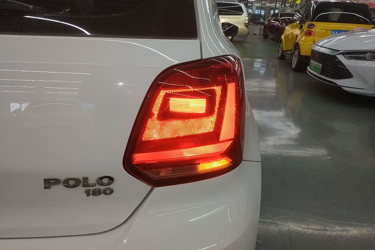 大众 Polo 2018款 1.5L 自动安驾型车身外观9