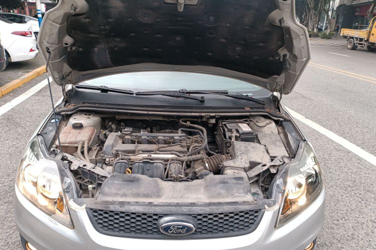 福特 福克斯 2013款 两厢经典 1.8L 手动基本型机舱底盘24