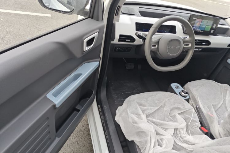 吉利银河 2024款 熊猫mini 200km 耐力熊中控内饰20