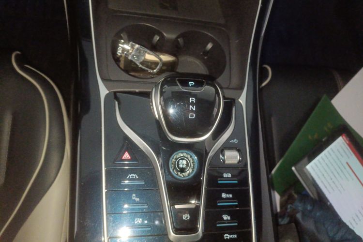 比亚迪 秦PLUS 2021款 DM-i 120KM 旗舰型中控内饰18