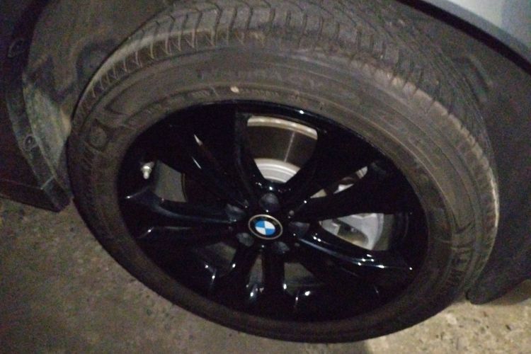 宝马X2 2023款 sDrive25i M越野套装车身外观10