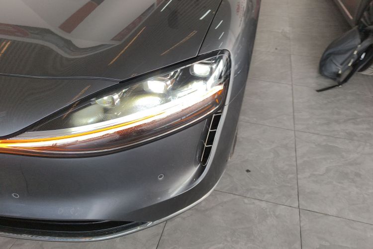 鸿蒙智行 享界S9 2024款 纯电 Ultra 四驱旗舰版局部细节36