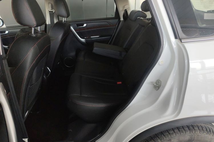 哈弗H6 2015款 改款 运动版 1.5T 手动两驱精英型中控内饰7004