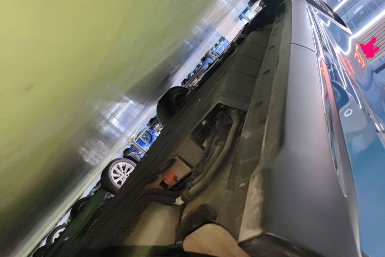 奇瑞 瑞虎8 PLUS C-DM 2025款 1.5T 116km 尊贵型 5座局部细节9002