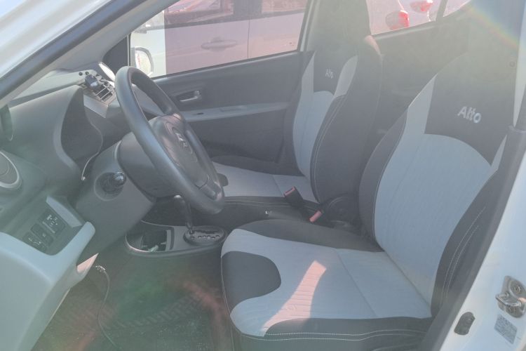 铃木 奥拓 2013款 1.0L 自动豪华型中控内饰19