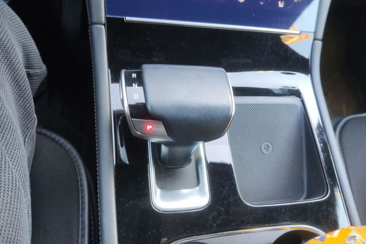 理想汽车 理想ONE 2021款 增程6座版中控内饰18