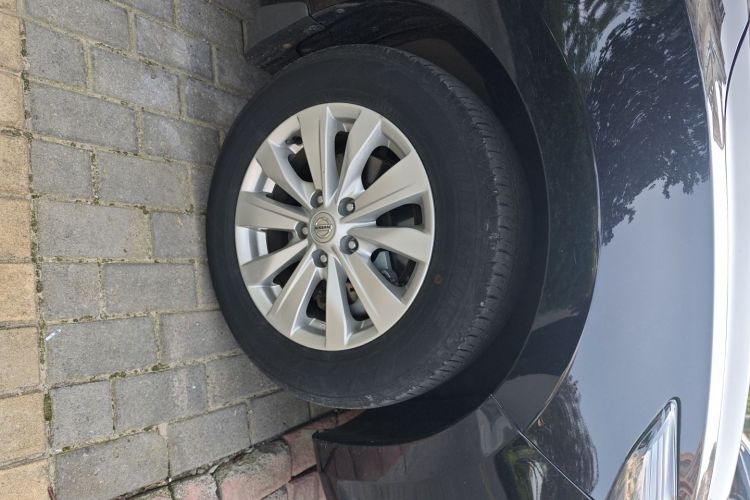 日产 天籁 2016款 2.0L XL舒适版车身外观10