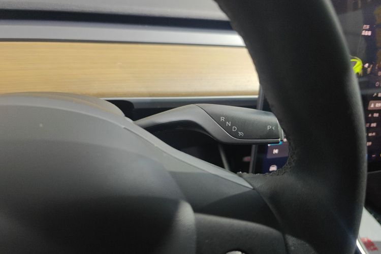 特斯拉 Model 3 2020款 改款 标准续航后驱升级版中控内饰18