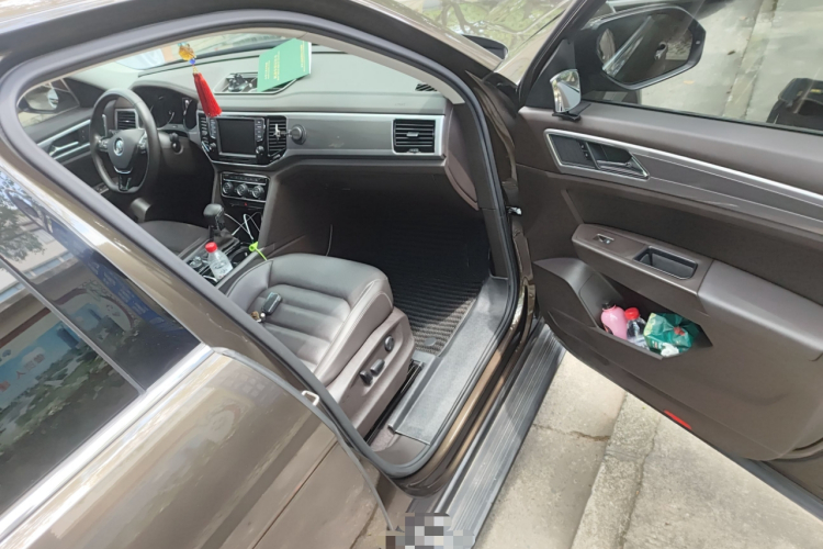 大众 途昂 2017款 530 V6 四驱豪华版局部细节9005