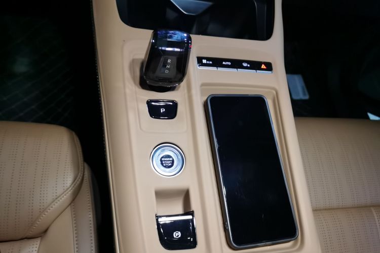 吉利汽车 博越L 2025款 第四代 1.5TD DCT 锦绣中控内饰18