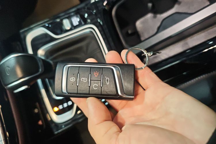 广汽传祺 传祺M6 2023款 PRO 270T DCT尊享版中控内饰7001