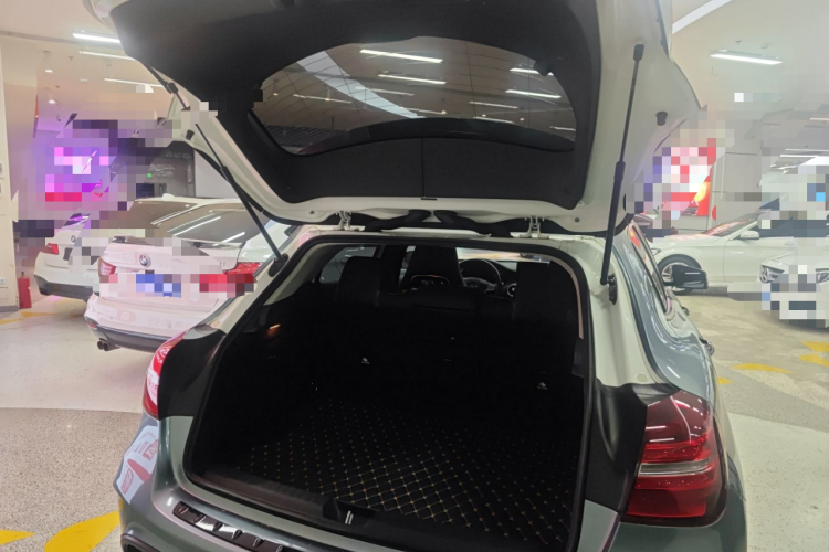 奔驰GLA 2018款 GLA 200 时尚型机舱底盘23