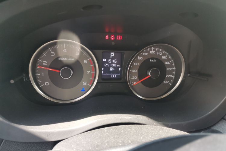 斯巴鲁 森林人 2013款 2.5i 自动豪华版中控内饰15