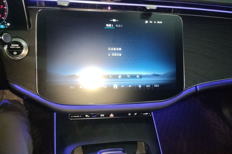 奔驰E级 2024款 改款 E 300 L 时尚运动型中控内饰16