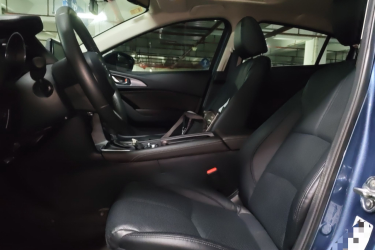 马自达3 昂克赛拉 2017款 三厢 2.0L 自动旗舰型 国V中控内饰19