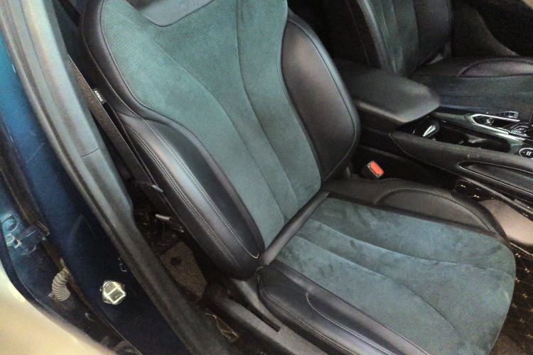 吉利汽车 星越L 2021款 2.0TD 高功自动四驱旗舰型局部细节41