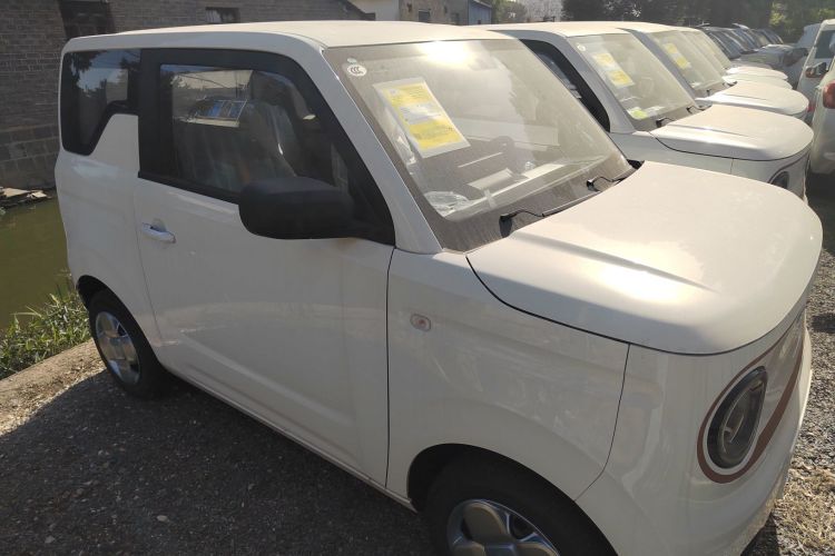 吉利银河 2024款 熊猫mini 200km 耐力熊车身外观3