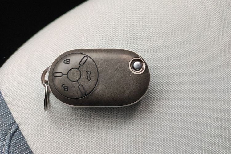 奔腾小马 2025款 222km 闪电马中控内饰11