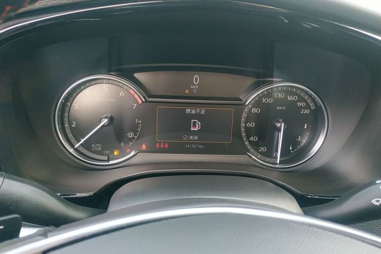 凯迪拉克XT5 2022款 2.0T 两驱豪华型中控内饰14