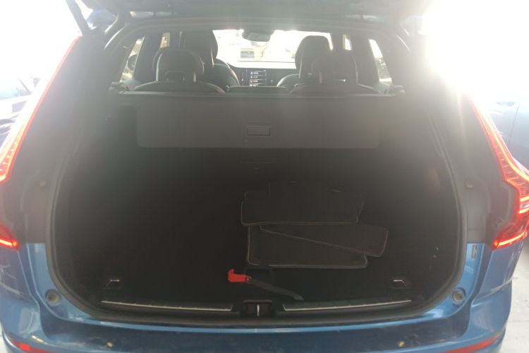 沃尔沃XC60 2018款 T5 四驱智远运动版机舱底盘23