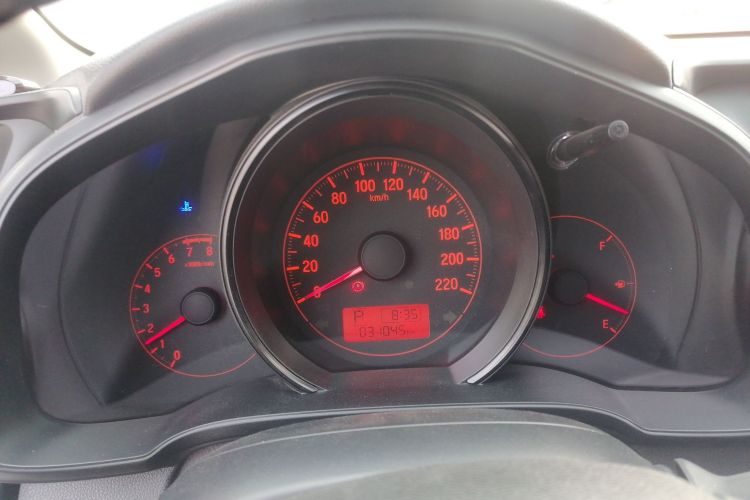 本田 飞度 2018款 1.5L CVT舒适天窗版局部细节14