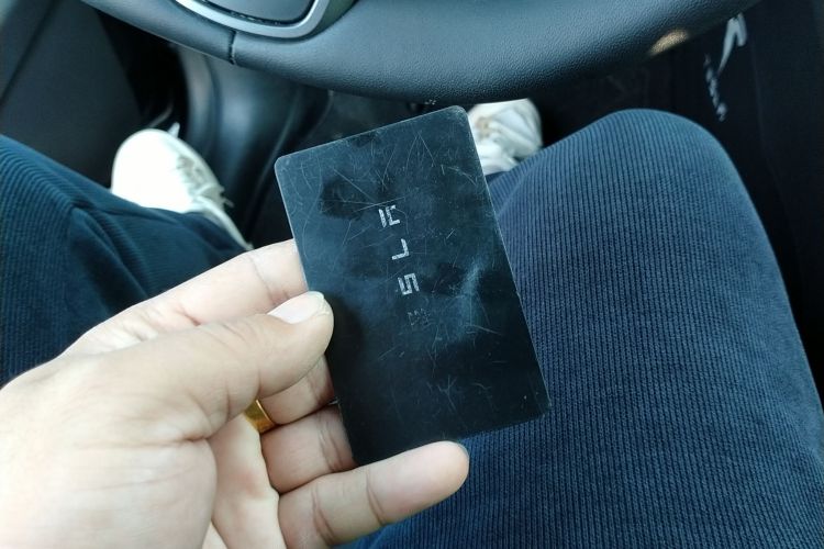 特斯拉 Model Y 2023款 后轮驱动版中控内饰11