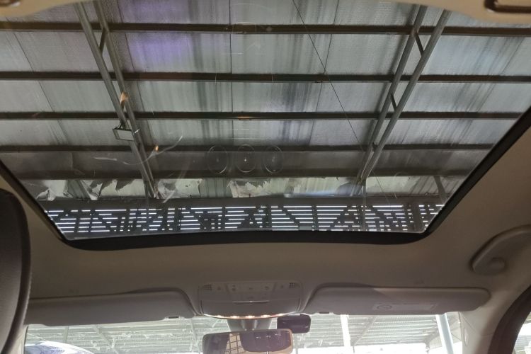 奔驰C级 2020款 改款 C 260 L 运动版局部细节22