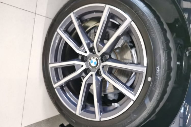 宝马3系 2023款 325Li M运动套装车身外观6007