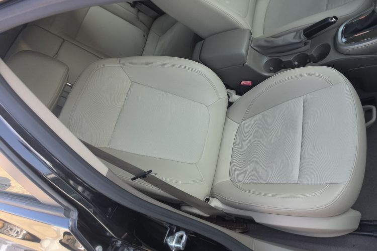 别克 英朗 2013款 GT 1.6L 自动时尚版局部细节41