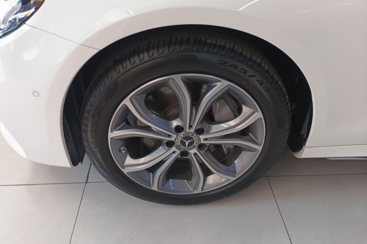 奔驰E级 2020款 E 300 L 运动时尚型车身外观6002