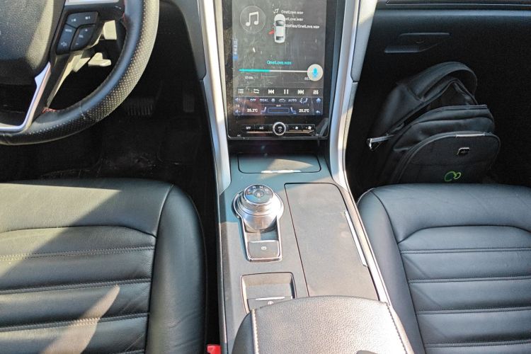 福特 蒙迪欧 2017款 EcoBoost 180 时尚型局部细节18