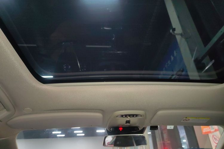 沃尔沃V40 2016款 T3 智逸版中控内饰22