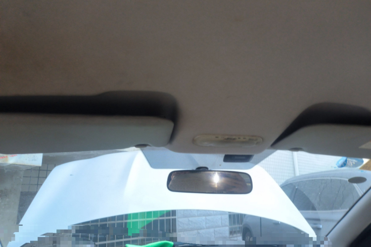 日产 逍客 2012款 1.6XE 风 5MT 2WD局部细节22