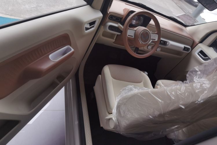 五菱汽车 宏光MINIEV 2024款 第三代 215km 青春版中控内饰20