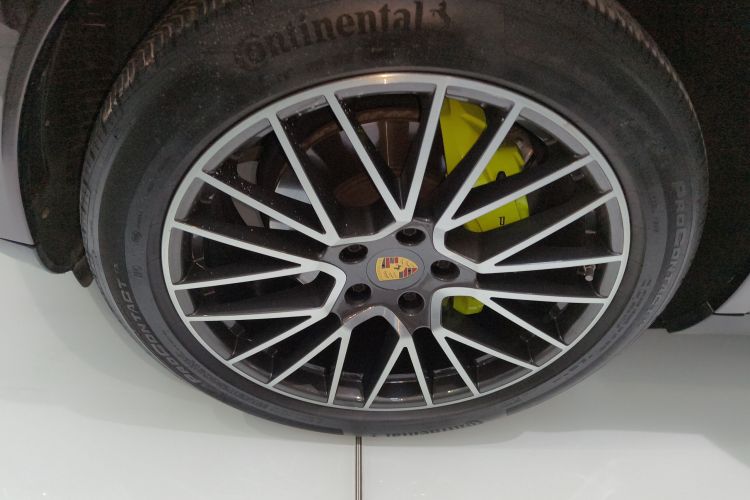 保时捷 Cayenne新能源 2022款 Cayenne E-Hybrid 2.0T 铂金版车身外观6007