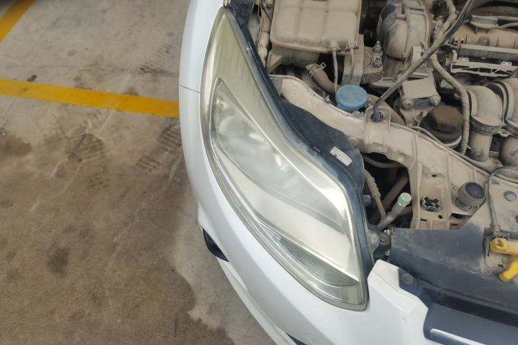 福特 福克斯 2012款 三厢 1.6L 自动舒适型车身外观6006