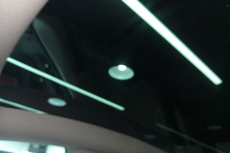 特斯拉 Model Y 2022款 改款 后轮驱动版中控内饰22