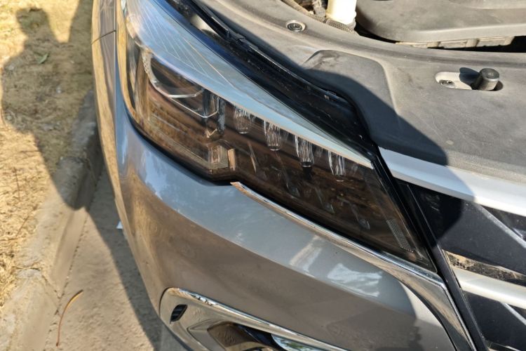 长安CS85 COUPE 2019款 1.5T DCT动版 国VI车身外观8