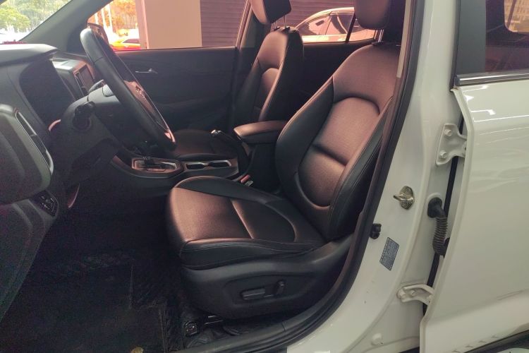 北京现代ix35 2018款 2.0L 自动两驱智勇·畅享版中控内饰19