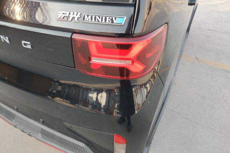 五菱汽车 宏光MINIEV 2022款 GAMEBOY 200km 玩咖款 磷酸铁锂车身外观6006