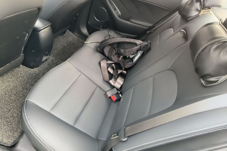 起亚K3 2015款 1.6L 自动GLS中控内饰21