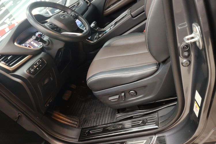 广汽传祺 传祺GS5 2019款 270T 自动尊享版中控内饰19