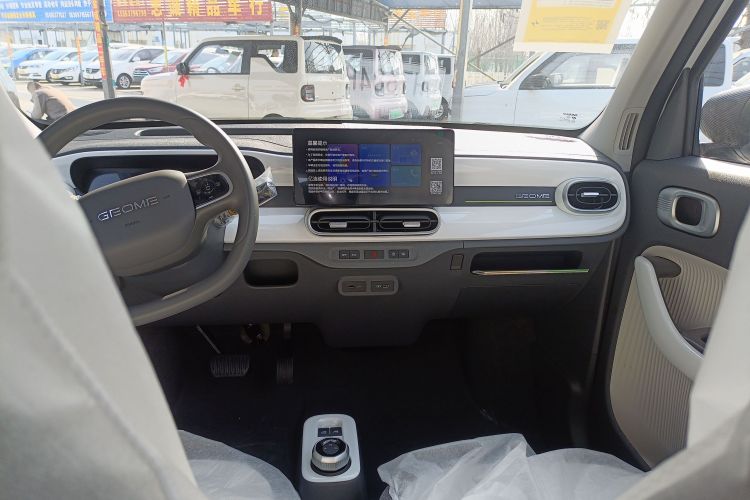 吉利银河 熊猫 2025款 210km 元气熊局部细节16