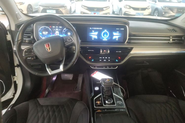 红旗HS5 2022款 改款 2.0T 智联旗享版中控内饰12