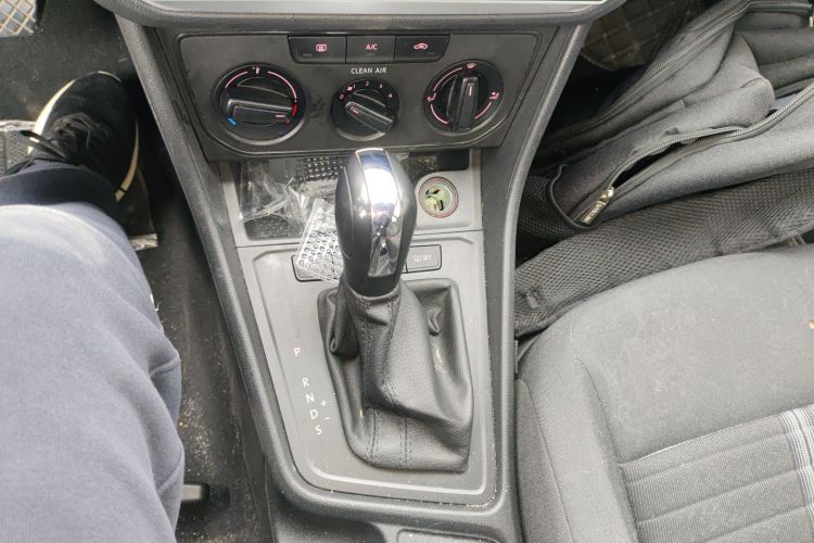 大众 2019款 朗逸启航 1.5L 自动风尚版 国VI中控内饰18