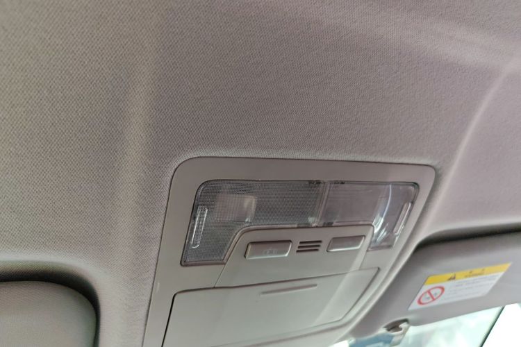 丰田 卡罗拉 2018款 1.2T S-CVT GL智享版中控内饰22