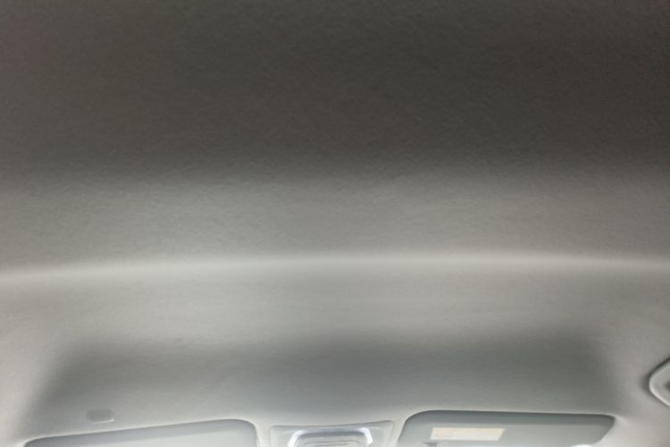 丰田 锋兰达 2023款 2.0L CVT精英版局部细节22